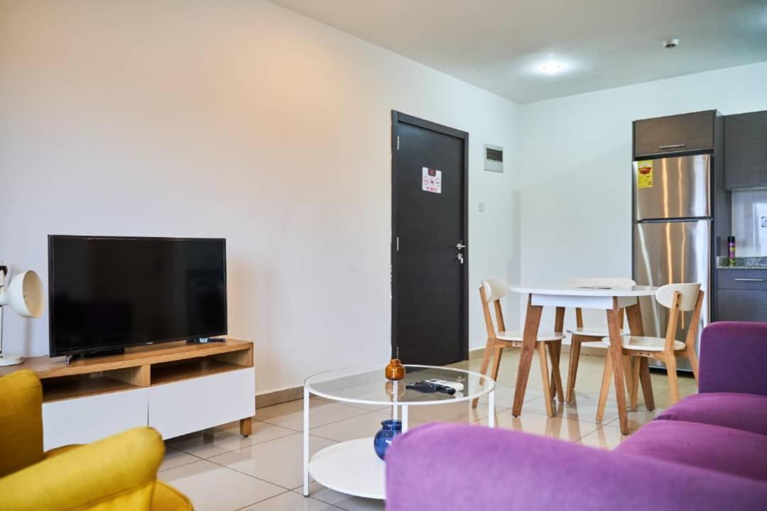 The Gallery Luxury Suites Cpg East Legon Ngoại thất bức ảnh