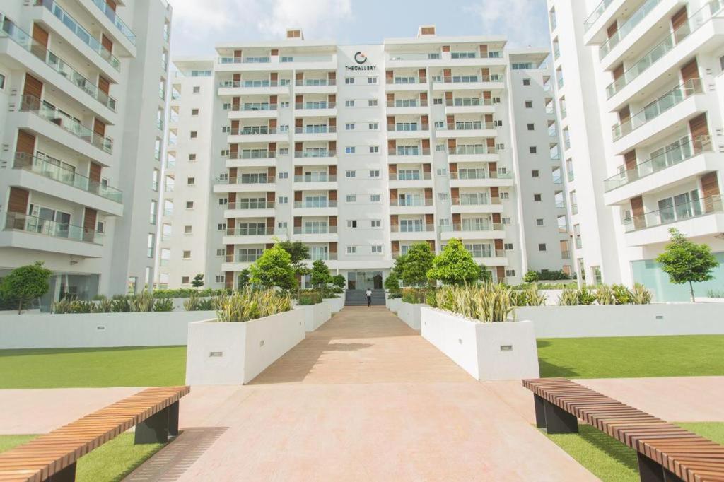 The Gallery Luxury Suites Cpg East Legon Ngoại thất bức ảnh