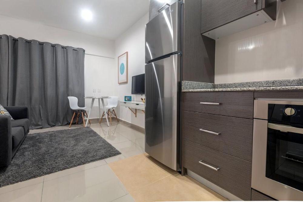 The Gallery Luxury Suites Cpg East Legon Ngoại thất bức ảnh