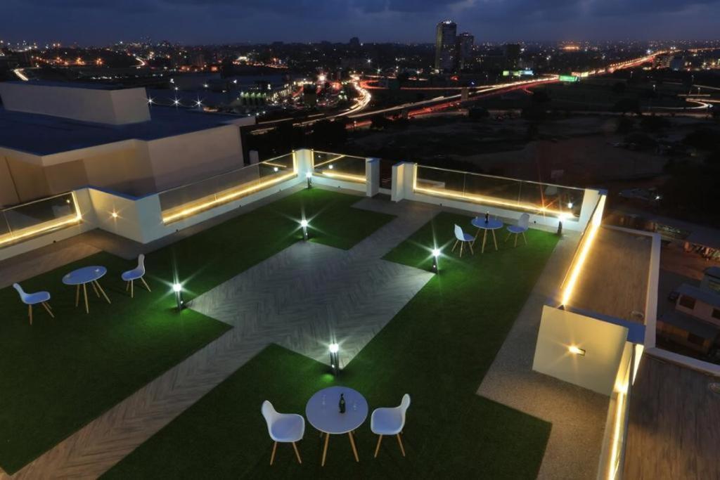 The Gallery Luxury Suites Cpg East Legon Ngoại thất bức ảnh