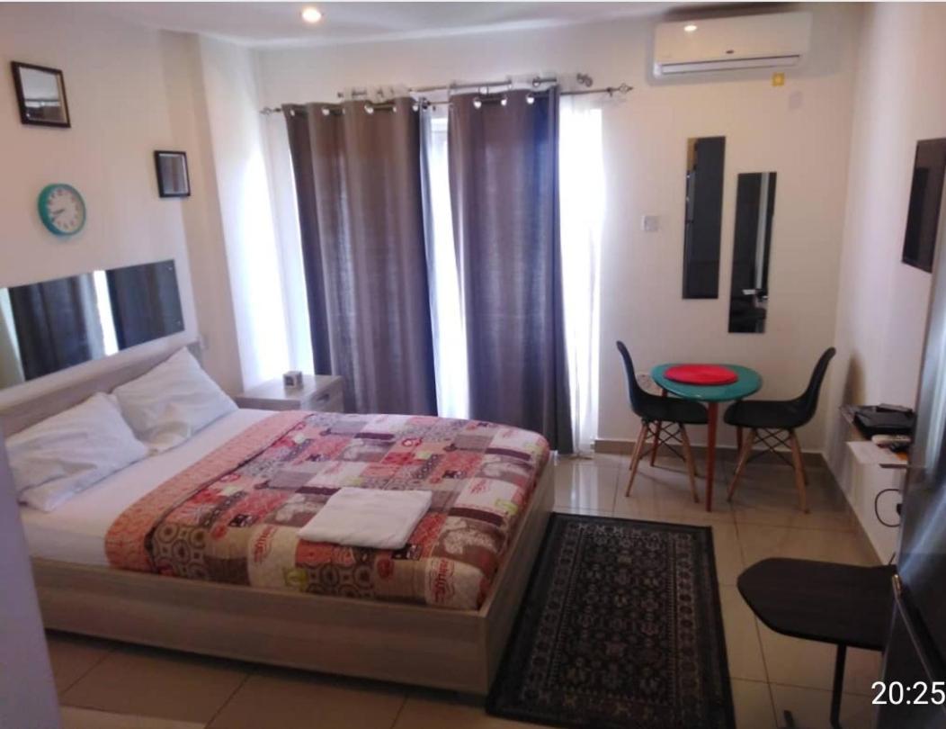 The Gallery Luxury Suites Cpg East Legon Ngoại thất bức ảnh