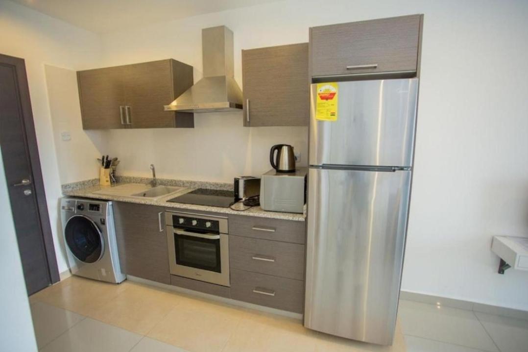 The Gallery Luxury Suites Cpg East Legon Ngoại thất bức ảnh